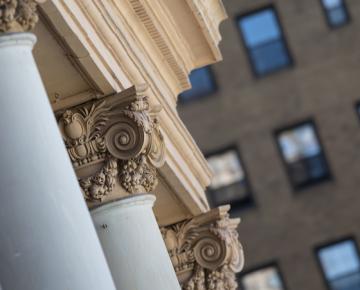 corinthian columns